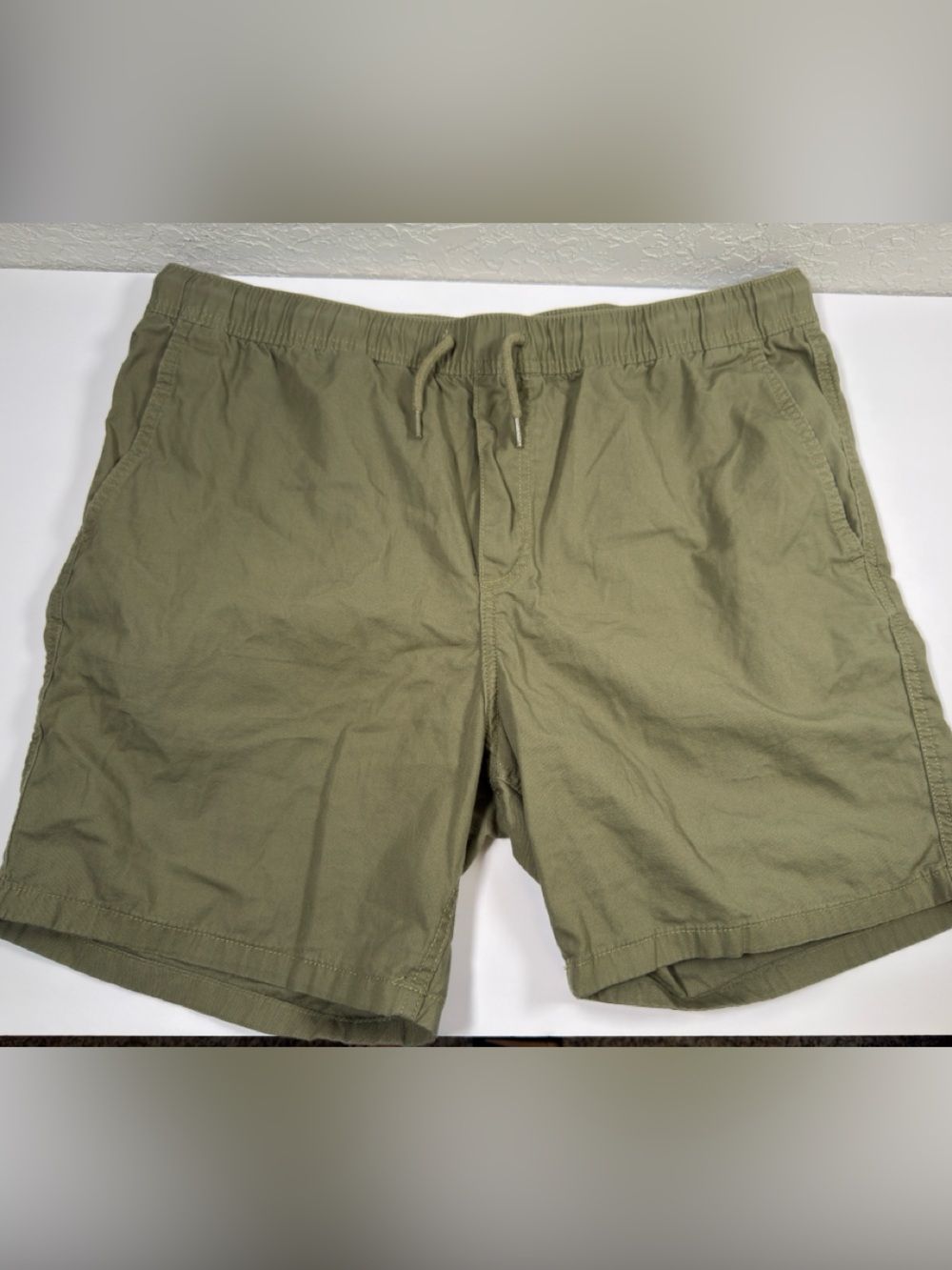 H&M Olive Green Pull-On Shorts Women’s Large Casual